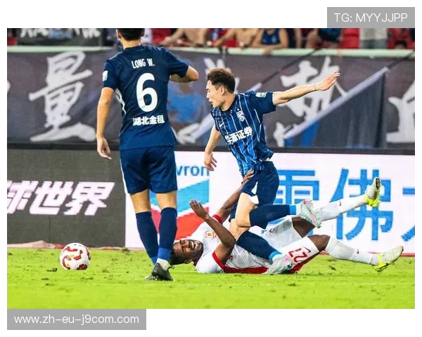 全面解析球队在激烈足球杯赛中夺取最终冠军的关键策略指南全攻略 全面解析球队在激烈足球杯赛中夺取最终冠军的关键策略指南全攻略